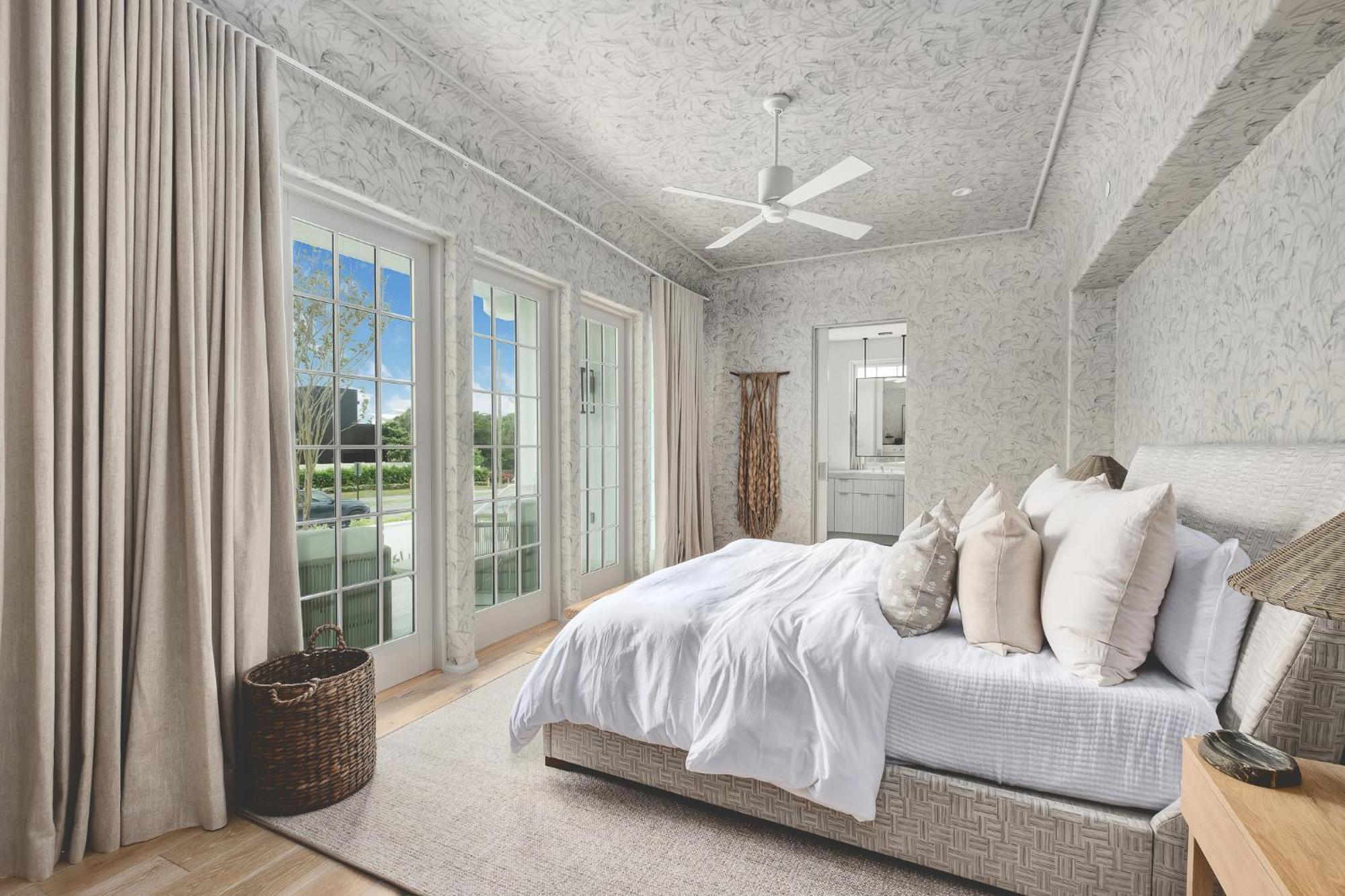 Kaiya Beach Resort Inlet Beach Room photo