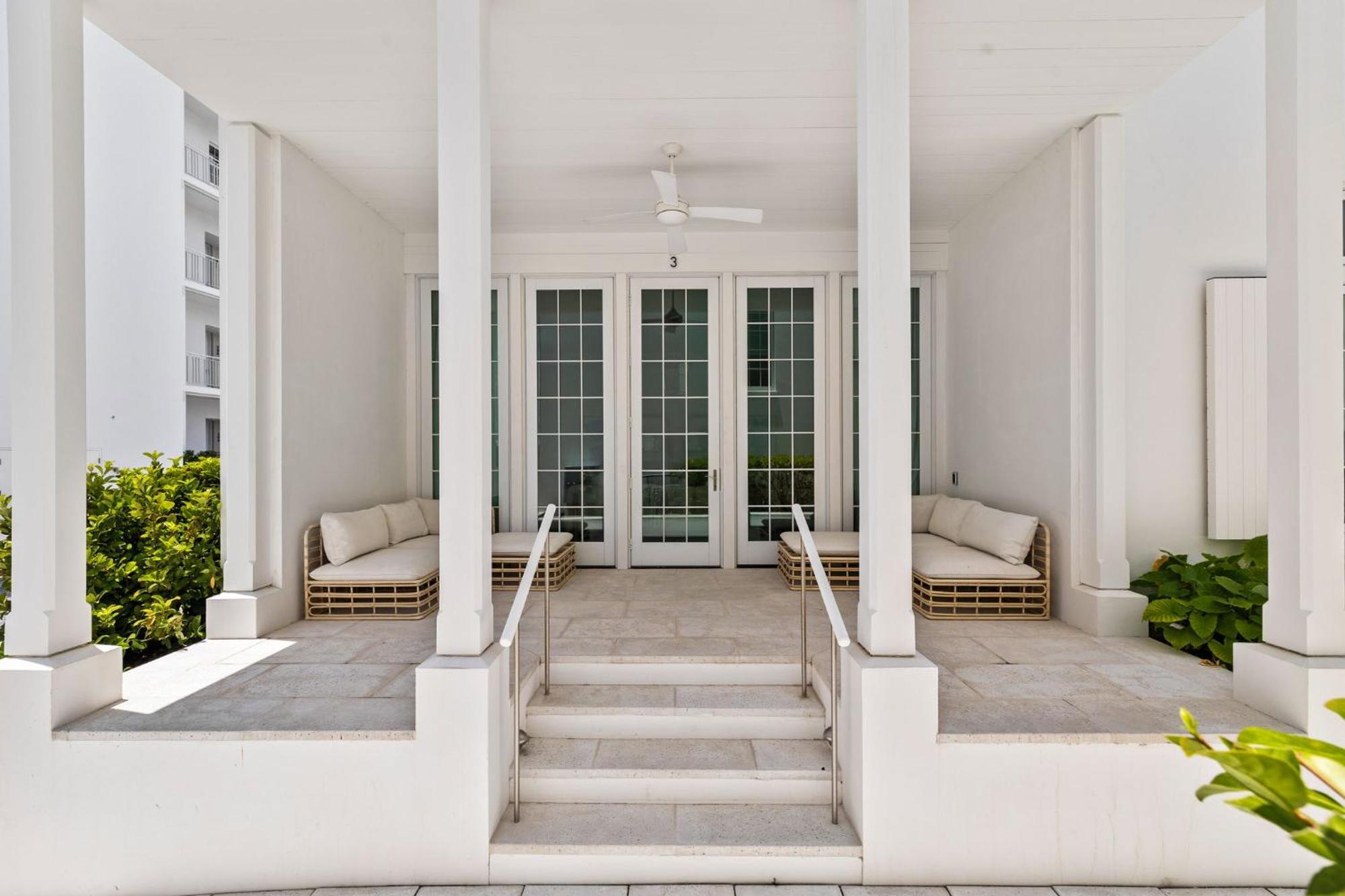Kaiya Beach Resort Inlet Beach Room photo