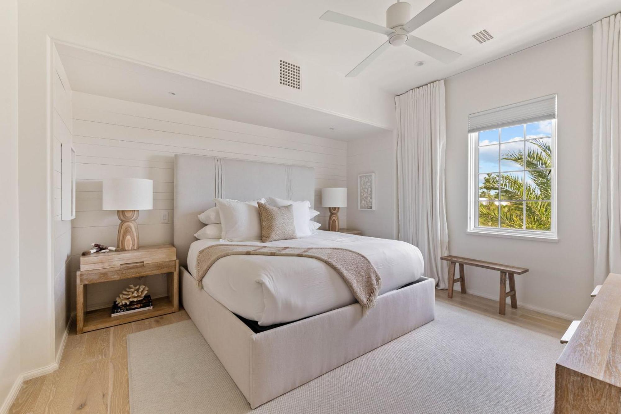 Kaiya Beach Resort Inlet Beach Room photo